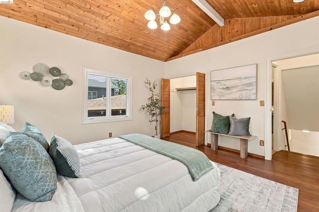 1648 Oak View Ave, Kensington, CA 94707