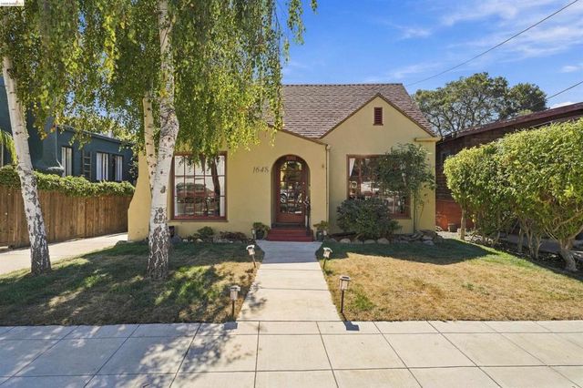 1648 Oak View Ave, Kensington, CA 94707