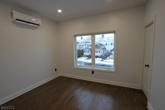 126 4Th Ave, Hawthorne Boro, NJ 07506