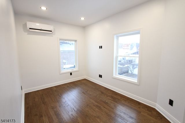 126 4Th Ave, Hawthorne Boro, NJ 07506