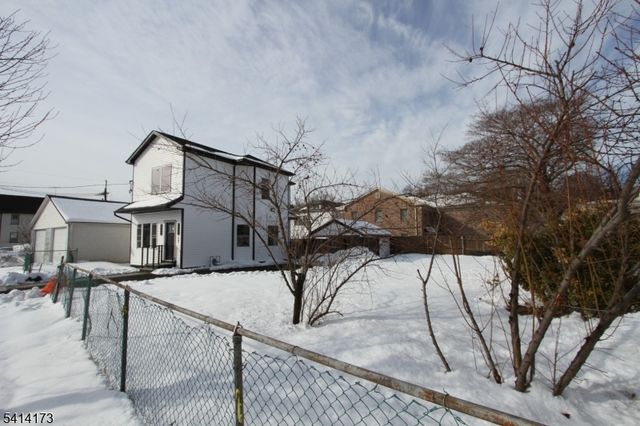 126 4Th Ave, Hawthorne Boro, NJ 07506