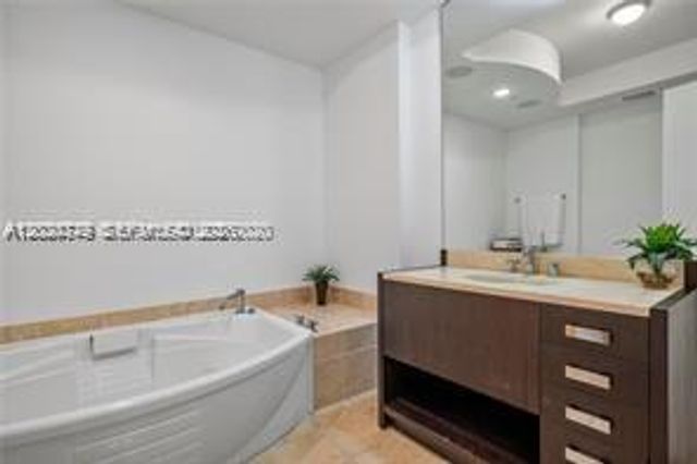 18201 Collins Ave 3407, Sunny Isles Beach, FL 33160