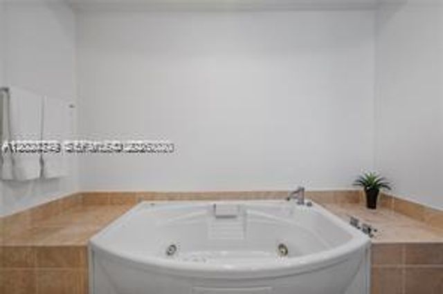 18201 Collins Ave 3407, Sunny Isles Beach, FL 33160