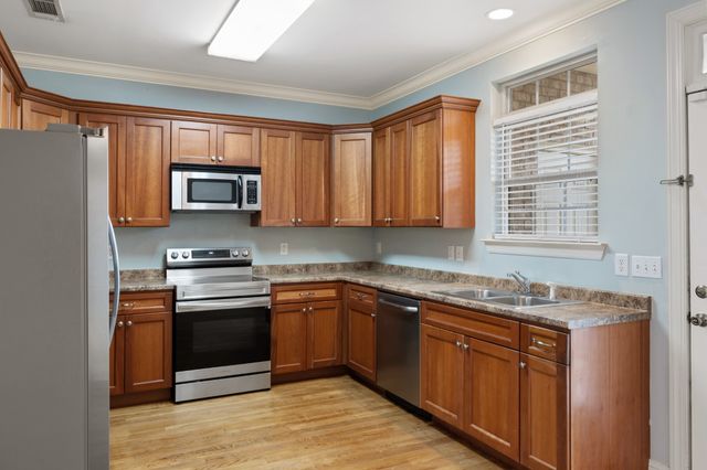 409 American Rd Apt 108, Nashville, TN 37209