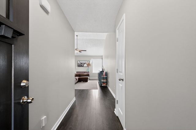 1344 Busiris Dr, Hermitage, TN 37076