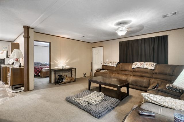 2095 FM 1452 W, Madisonville, TX 77864