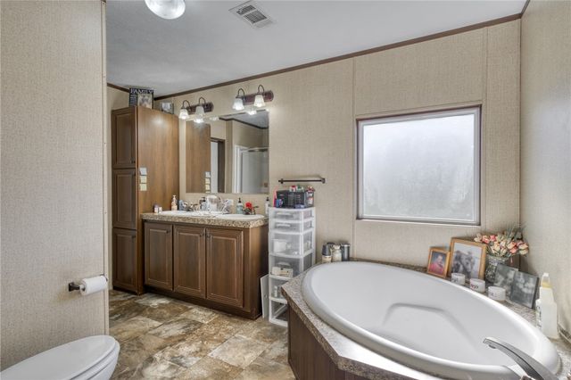 2095 FM 1452 W, Madisonville, TX 77864