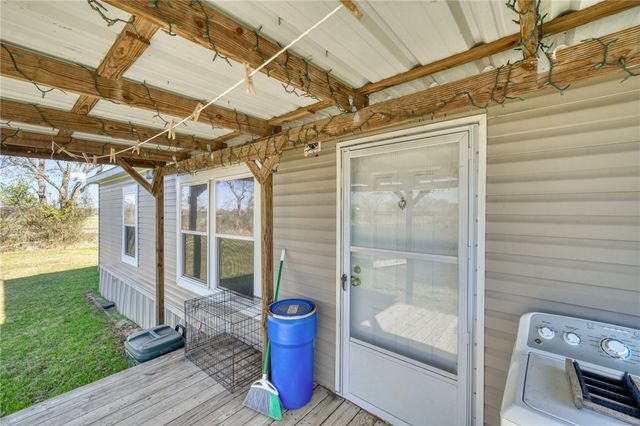 2095 FM 1452 W, Madisonville, TX 77864
