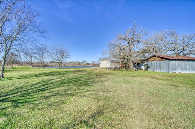 2095 FM 1452 W, Madisonville, TX 77864