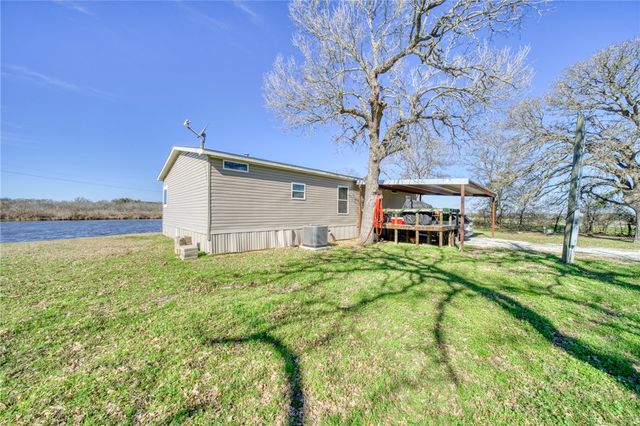 2095 FM 1452 W, Madisonville, TX 77864