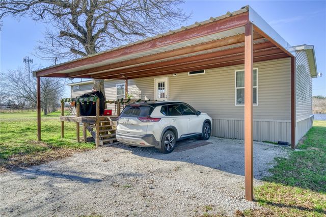 2095 FM 1452 W, Madisonville, TX 77864