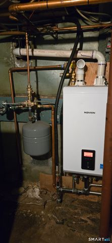 87 Main Street, Deep River, CT 06417