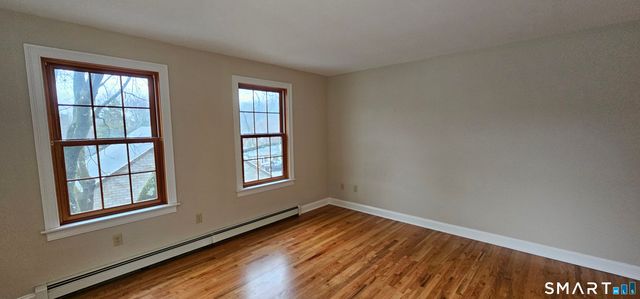 87 Main Street, Deep River, CT 06417