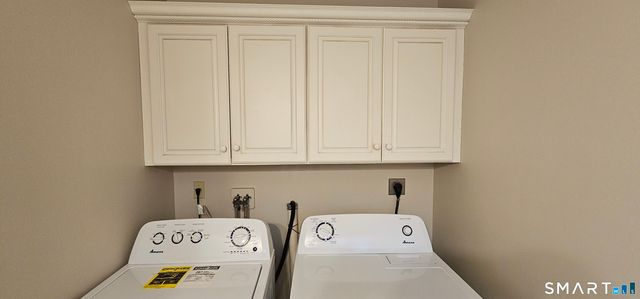 87 Main Street, Deep River, CT 06417