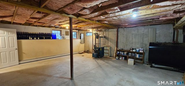 87 Main Street, Deep River, CT 06417