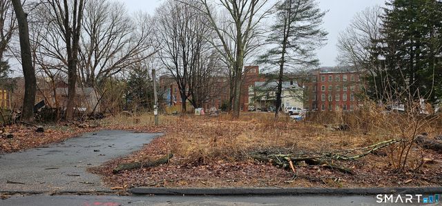 87 Main Street, Deep River, CT 06417