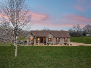 1457 Absher Branch Rd, Westmoreland, TN 37186