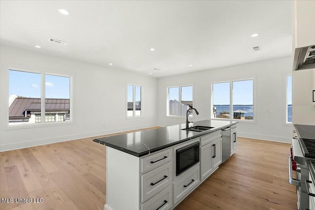 253 N Natchez Drive, 301, Madison, MS 39110