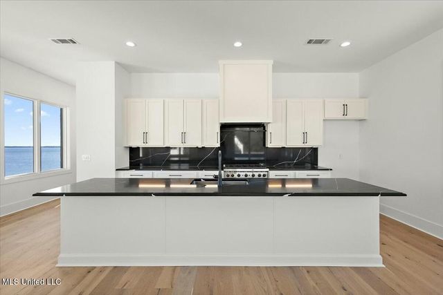 253 N Natchez Drive, 301, Madison, MS 39110