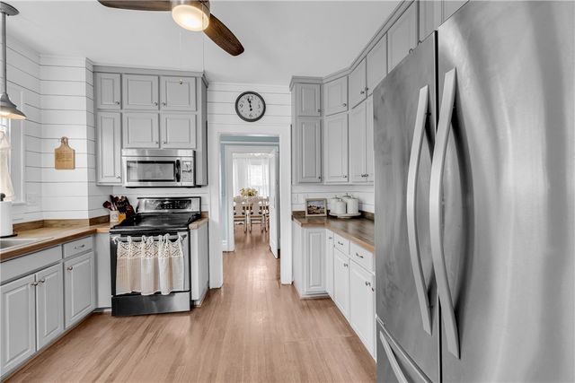 308 Retreat Street, Westminster, SC 29693