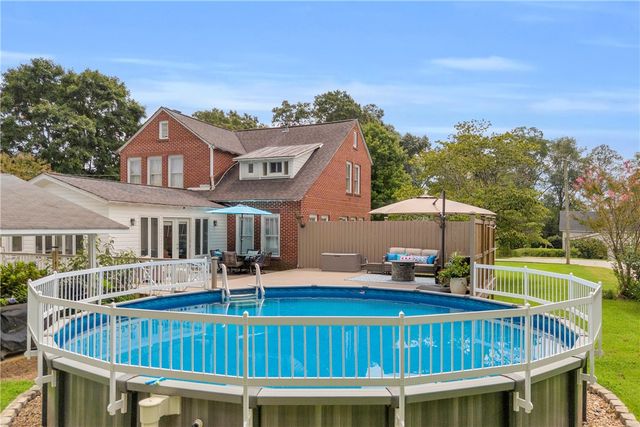 308 Retreat Street, Westminster, SC 29693