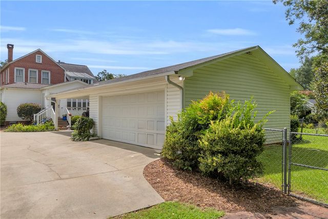 308 Retreat Street, Westminster, SC 29693