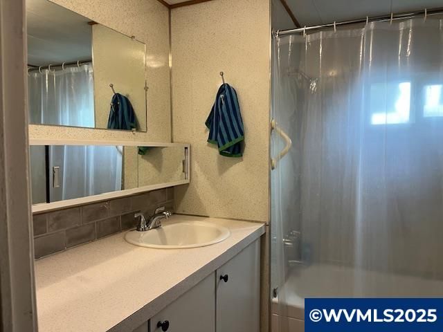 16901 SE Division St 68, Portland, OR 97236