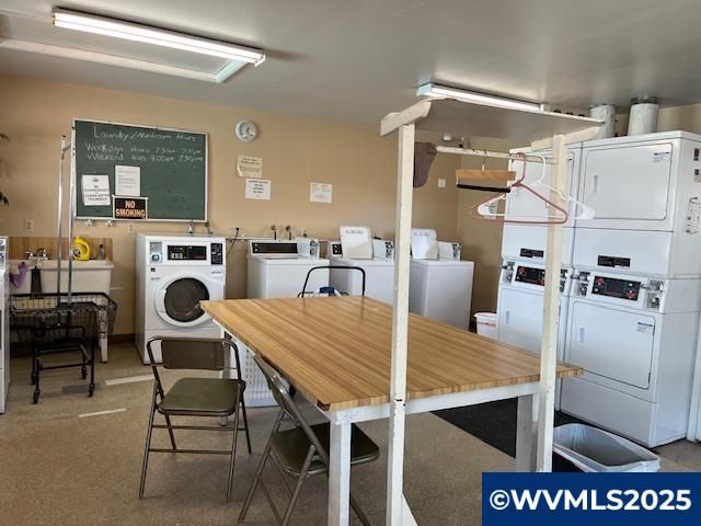 16901 SE Division St 68, Portland, OR 97236