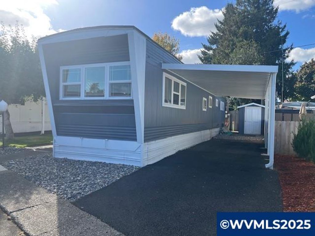 16901 SE Division St 68, Portland, OR 97236