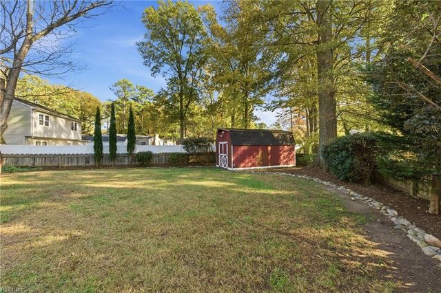 335 Deaton DR, Hampton, VA 23669