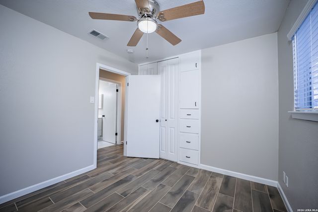 5628 CHARLIE CHAN DR, San Antonio, TX 78240