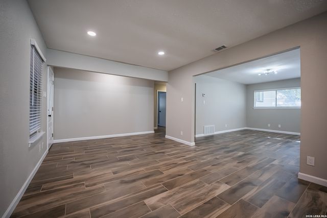5628 CHARLIE CHAN DR, San Antonio, TX 78240
