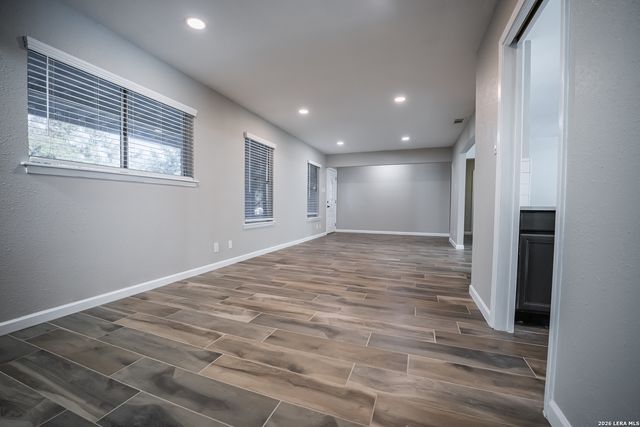 5628 CHARLIE CHAN DR, San Antonio, TX 78240