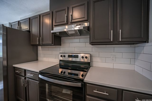 5628 CHARLIE CHAN DR, San Antonio, TX 78240