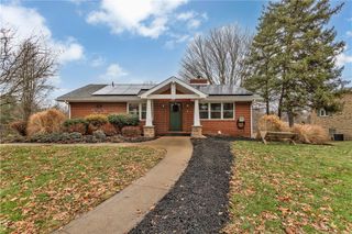 138 Sunset Ln, Center Twp, PA 15001