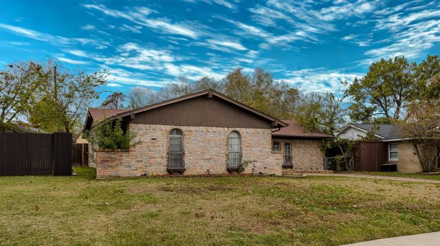 2517 Rosewood Drive, Mesquite, TX 75150