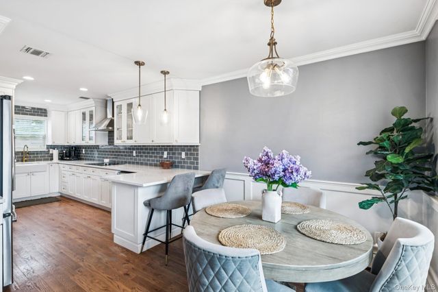 7 Freeman Avenue, Nesconset, NY 11767