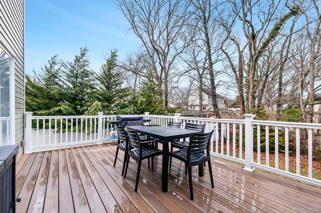 7 Freeman Avenue, Nesconset, NY 11767