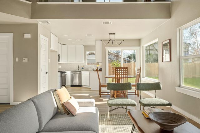 2506 Charla CIR, Austin, TX 78728