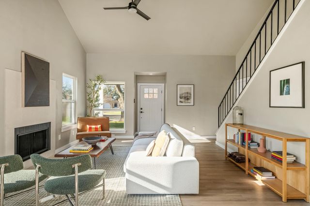 2506 Charla CIR, Austin, TX 78728