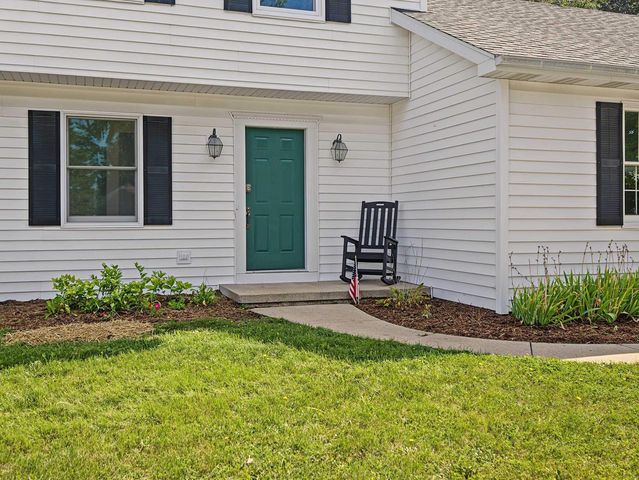 525 Harvest Lane, Verona, WI 53593