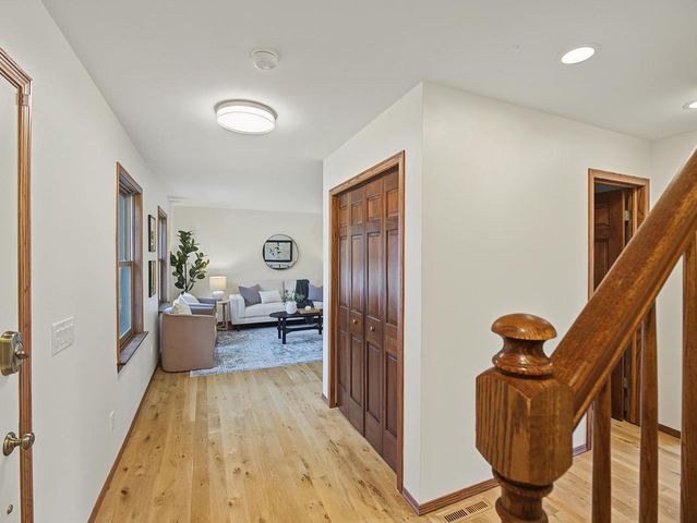525 Harvest Lane, Verona, WI 53593