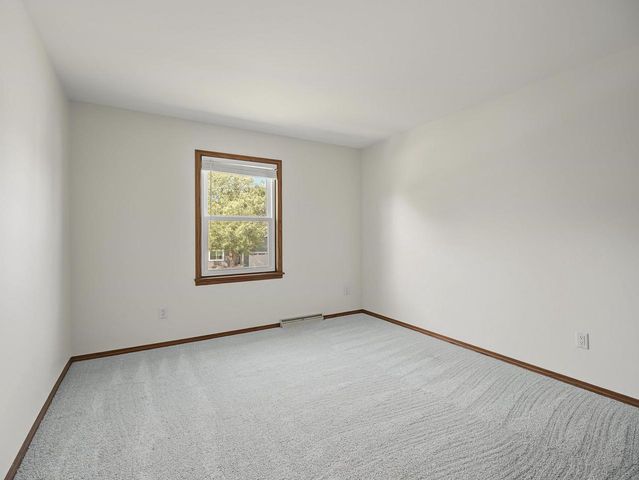 525 Harvest Lane, Verona, WI 53593