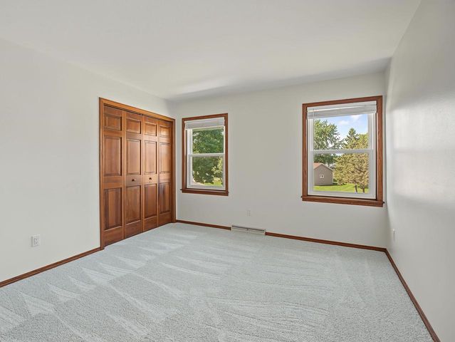 525 Harvest Lane, Verona, WI 53593