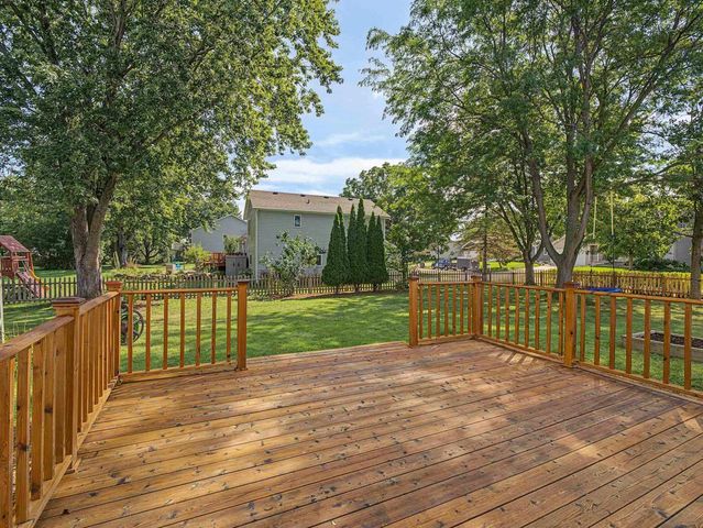 525 Harvest Lane, Verona, WI 53593