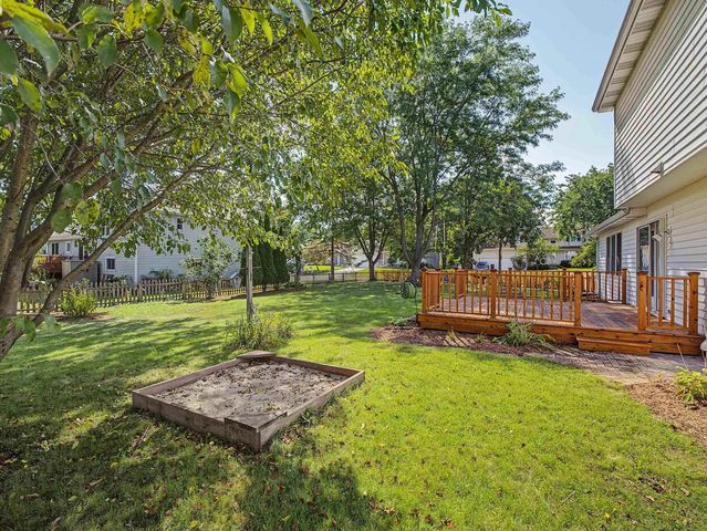 525 Harvest Lane, Verona, WI 53593