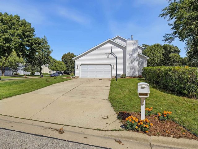 525 Harvest Lane, Verona, WI 53593