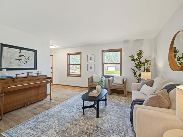 525 Harvest Lane, Verona, WI 53593