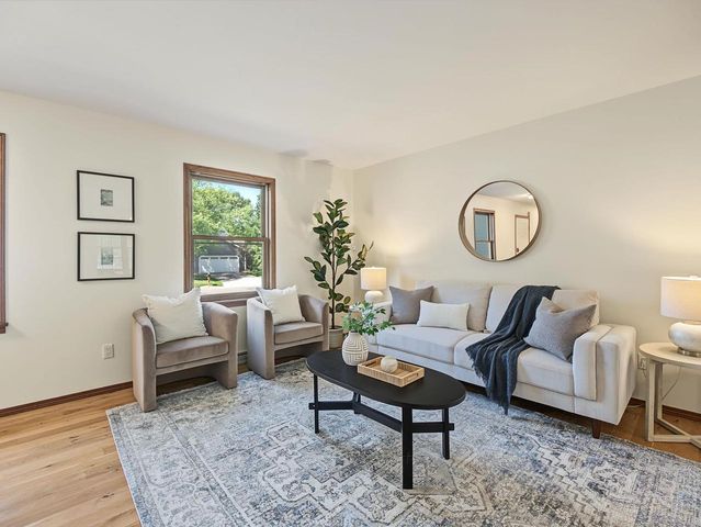 525 Harvest Lane, Verona, WI 53593