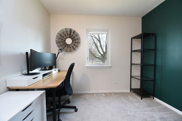 1406 River Oak Drive, Naperville, IL 60565